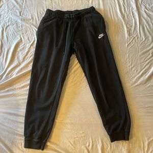 black nike sweatpants